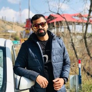 Meet your Posher, Vineet